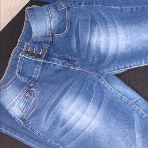 Blue Jeans Tight Fit